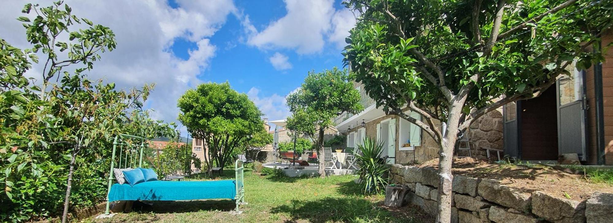 Charmant Appartement En Rez De Jardin サルテーヌ エクステリア 写真